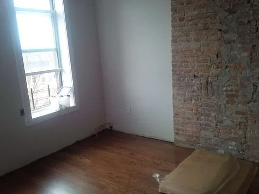 Rented by David W Realty Inc | media 9