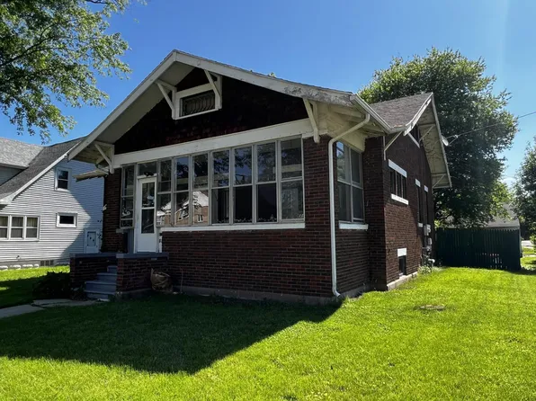 1202 6th Ave, Sterling, IL 61081