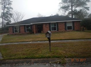 902 Patriot Dr, Slidell, LA 70458