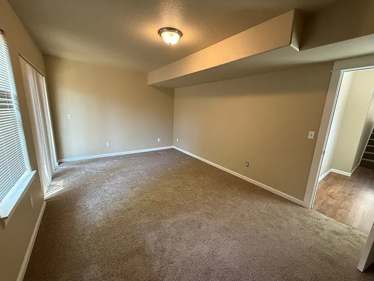 20604 Sister Ln — Photo 6