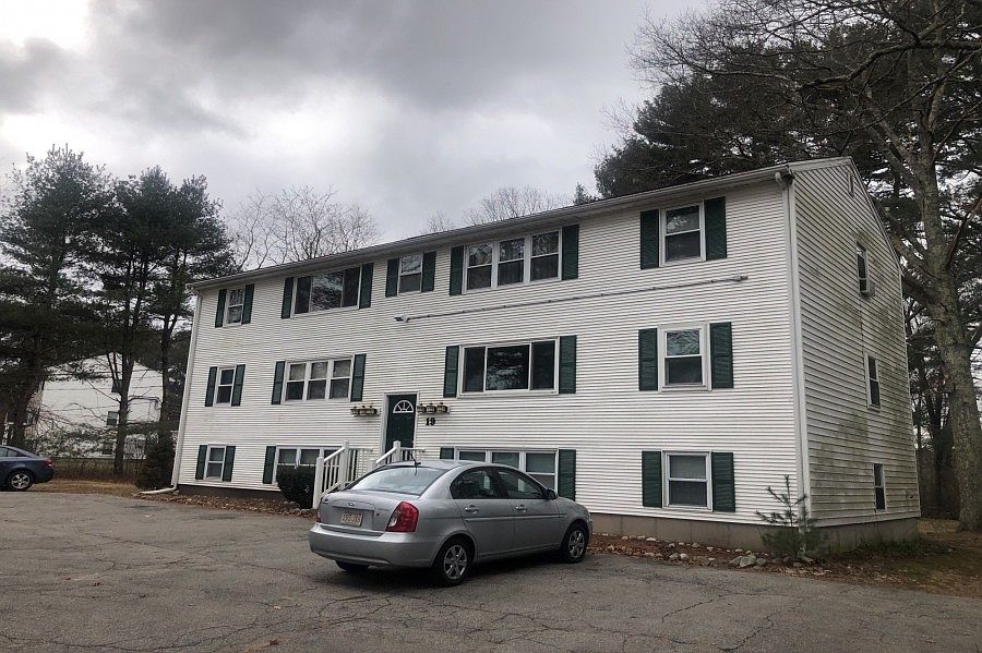 2nd image of 19 Hill St APT 15