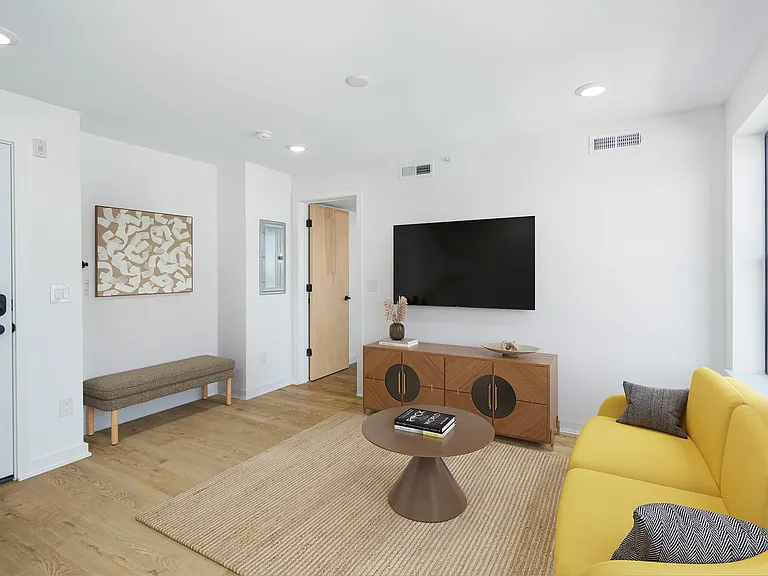 610 Moore St #402 — Photo 3