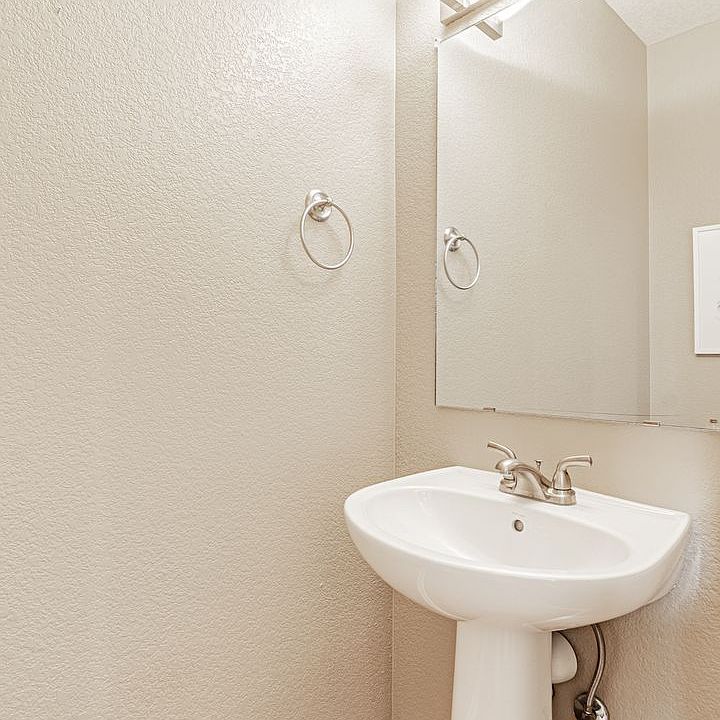 1st image of 4116 W 118th Pl