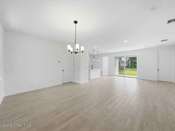5th image of 3373 Fitzpatrick Ave SW