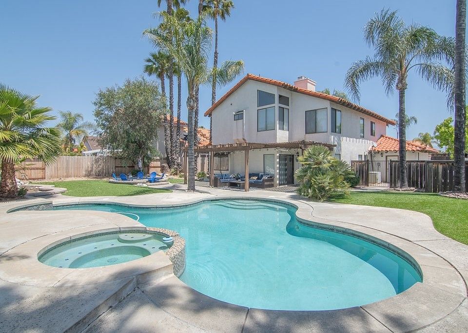 1st image of 25493 Brownestone Way