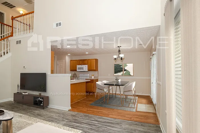 155 Silver Fox Trl — Photo 5