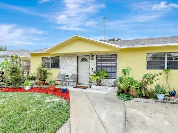 5118 SW 22nd St, West Park, FL 33023