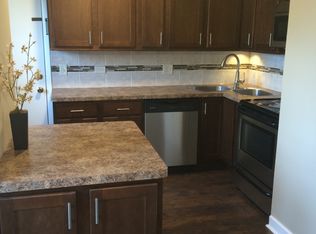 220 S Pine Ave, Arlington Heights, IL 60005