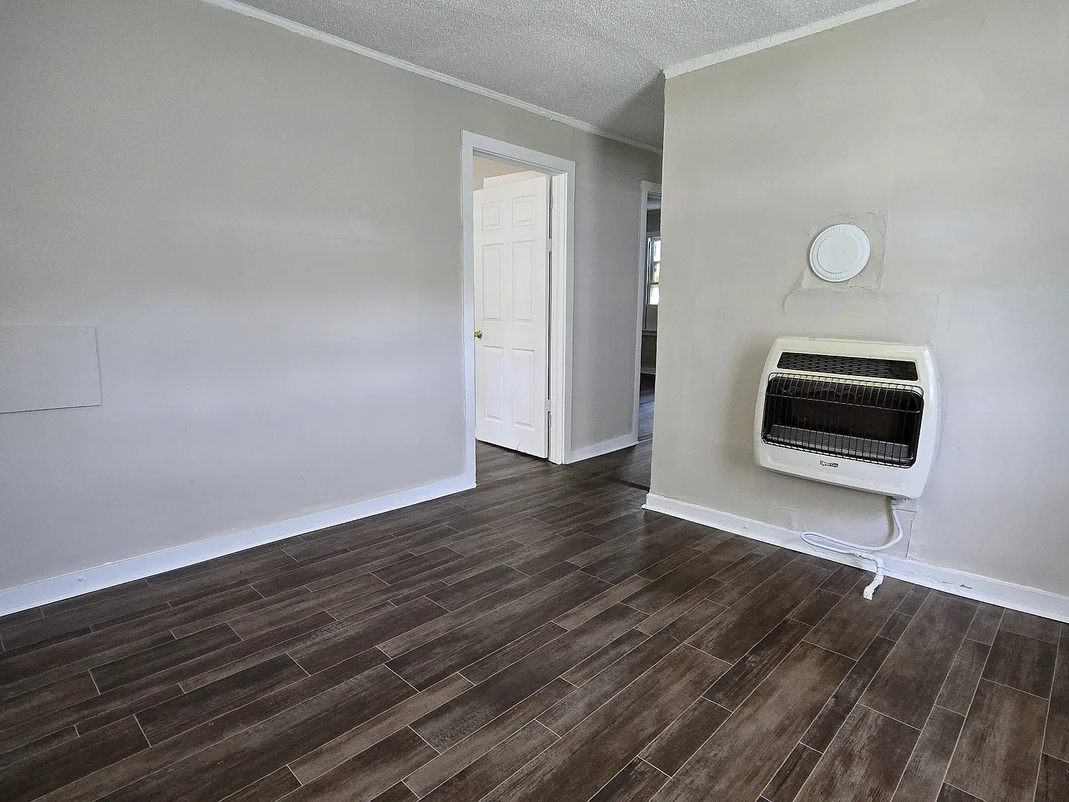 855 Bowie St - n/a — Photo 4