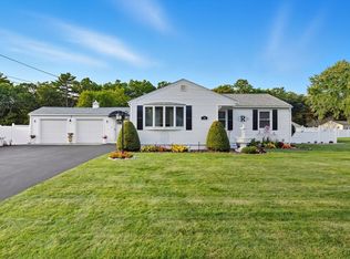 46 Overlea Dr, Springfield, MA 01119