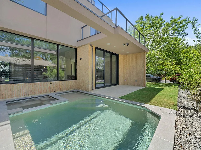 1403 Barton Hills Dr #1 — Photo 36
