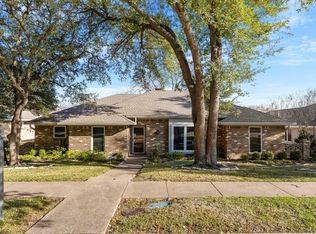 7708 Lemmonwood Dr, Dallas, TX 75231