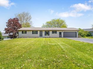 136 Lake Summerset Rd, Davis, IL 61019