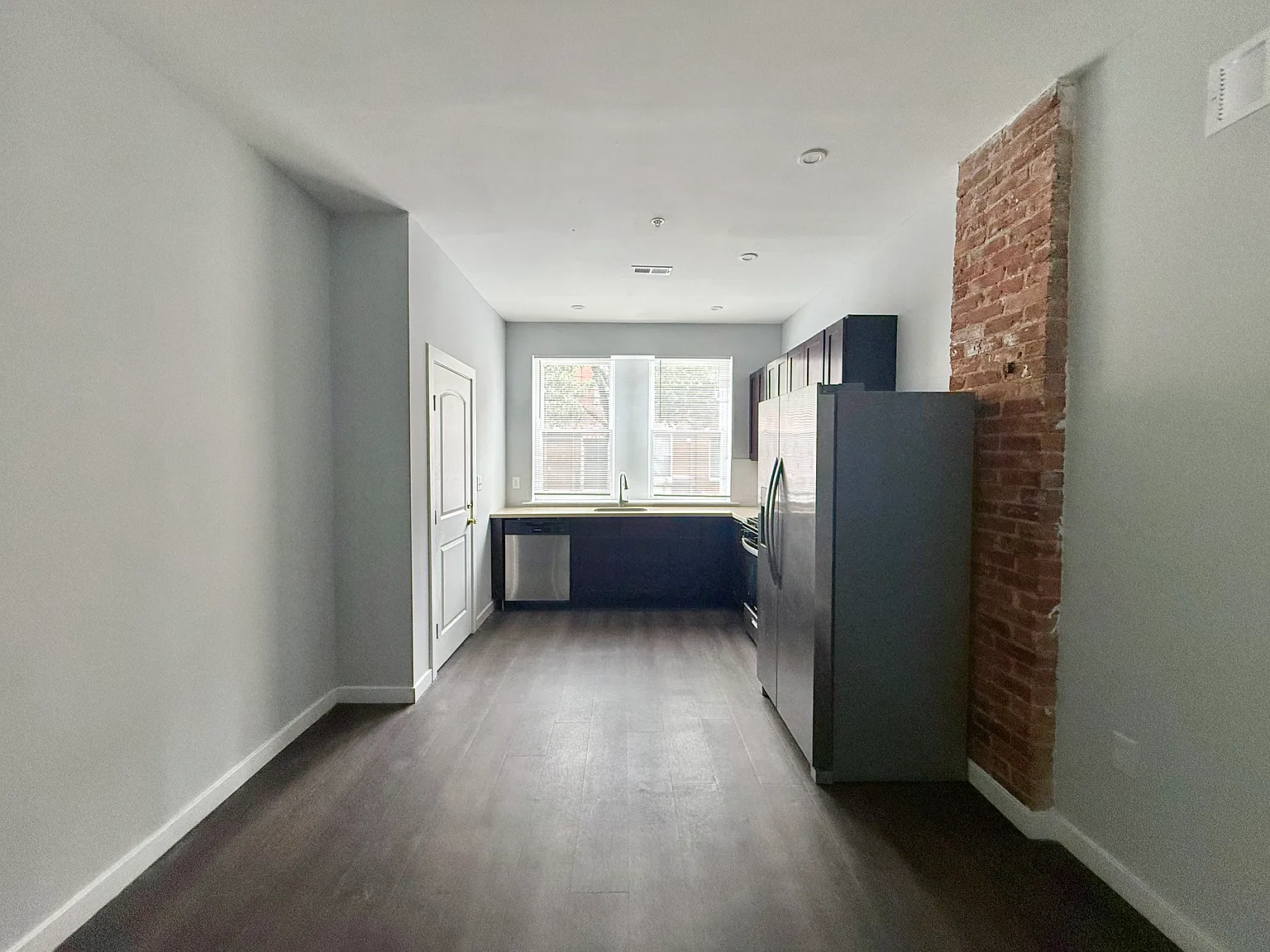 2 bed, $1,800 — Photo 3