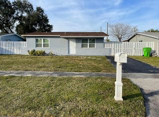 8651 NW 28th Pl, Fort Lauderdale, FL 33322