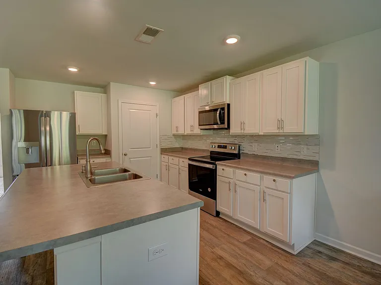 13 Evian Ct — Photo 15