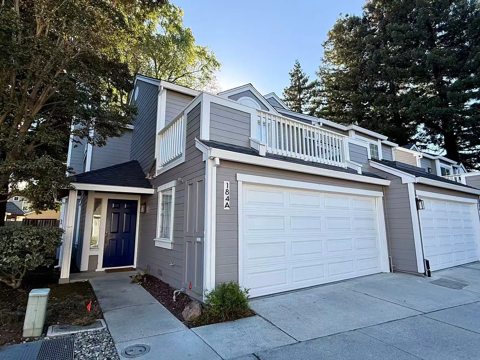 2 bed, 2.5 bath, 1328 sqft, $4,600 — Photo 1