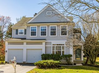 12 Cambridge Ct, Princeton, NJ 08540
