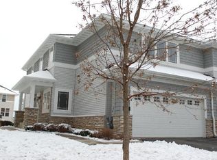 629 Sutherland Dr, Woodbury, MN 55129