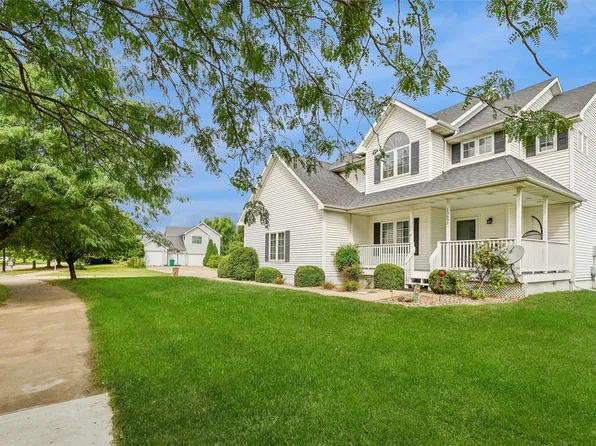 15651 Boston Pkwy, Clive, IA 50325