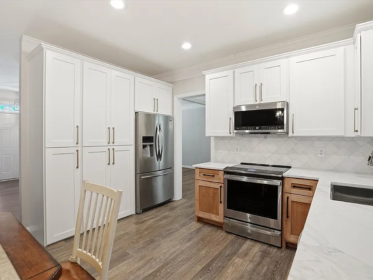 1152 Willoughby Ln — Photo 16