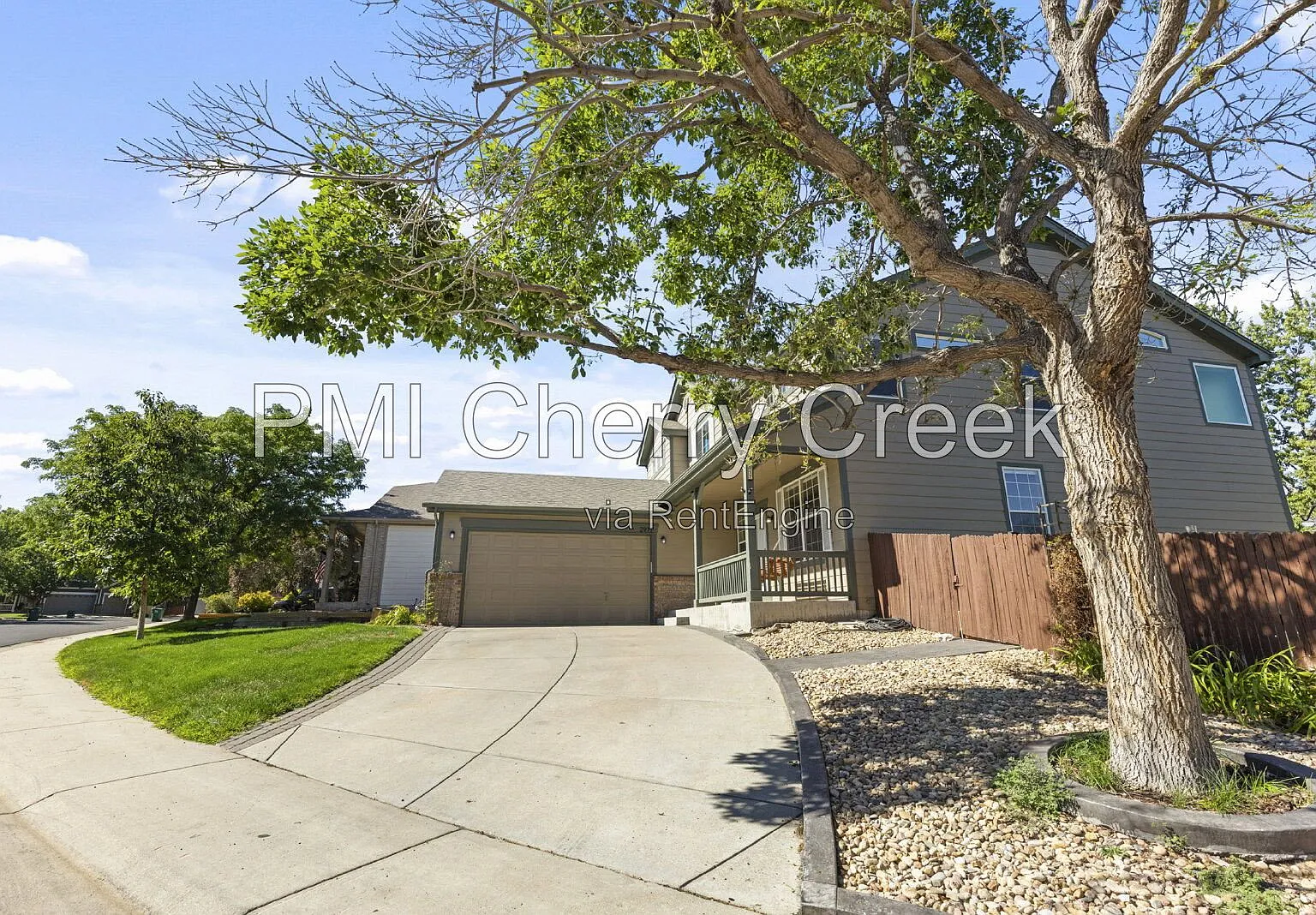 3 bed, 2.5 bath, 3100 sqft, $3,300 — Photo 3