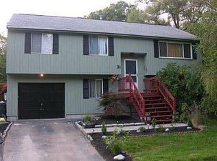 31 Hastings Rd, Dedham, MA 02026