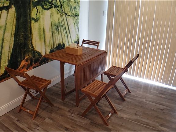 5th image of 2756 Sunset Strip Ave #1