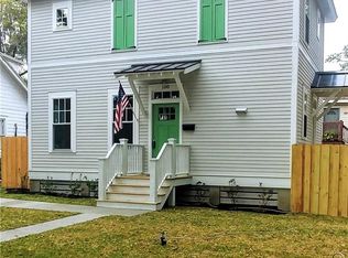 100 1/2 W 50th St, Savannah, GA 31405