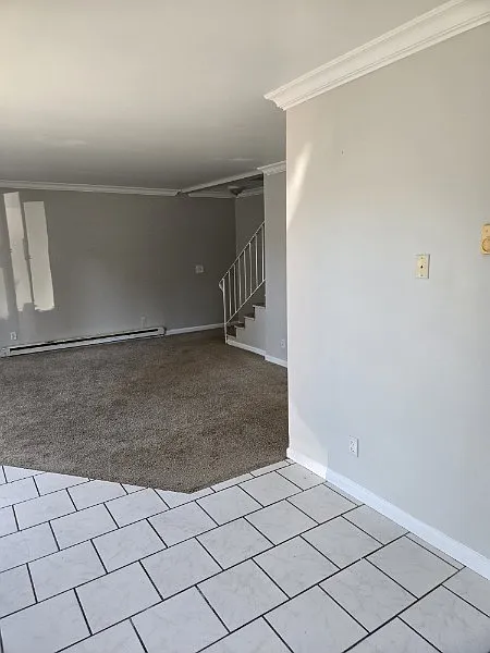 2 bed, 1044 sqft, $1,300 — Photo 3