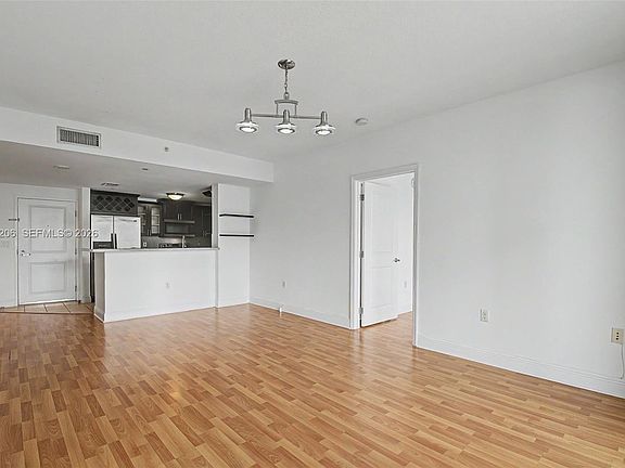 2nd image of 1250 S Miami Ave