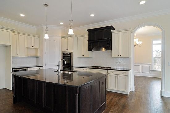2nd image of 22807 Foxtail Dr