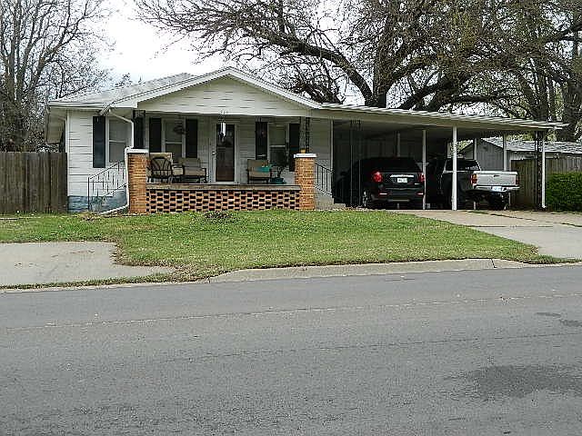 1st image of 704 E 19th Ave