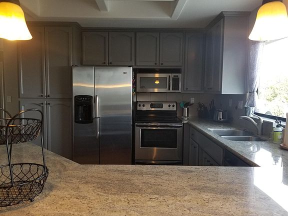 5th image of 3410 Meadow Wood Dr