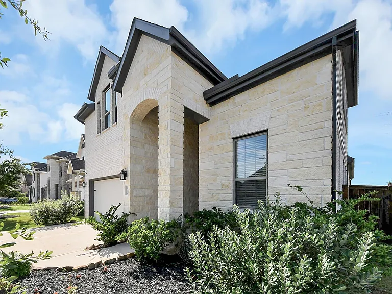24754 Levante Dr — Photo 5
