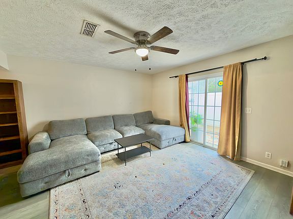 2nd image of 1307 Amsterdam Ct