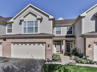 304 Lake Gillilan Way #304, Algonquin, IL 60102