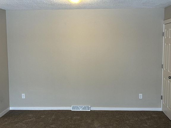 5th image of 6041 W Port AVENUE Unit A