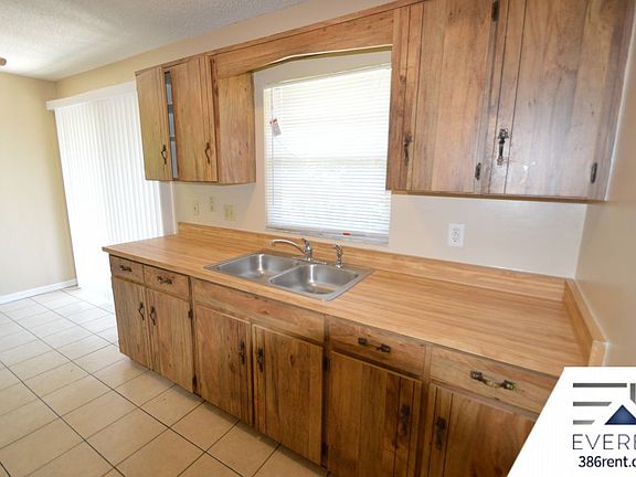 5th image of 317 Cavanah Dr APT D