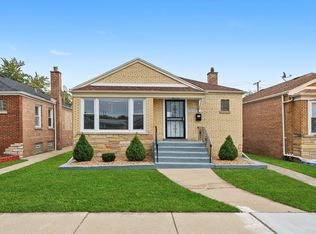 9043 S Luella Ave, Chicago, IL 60617