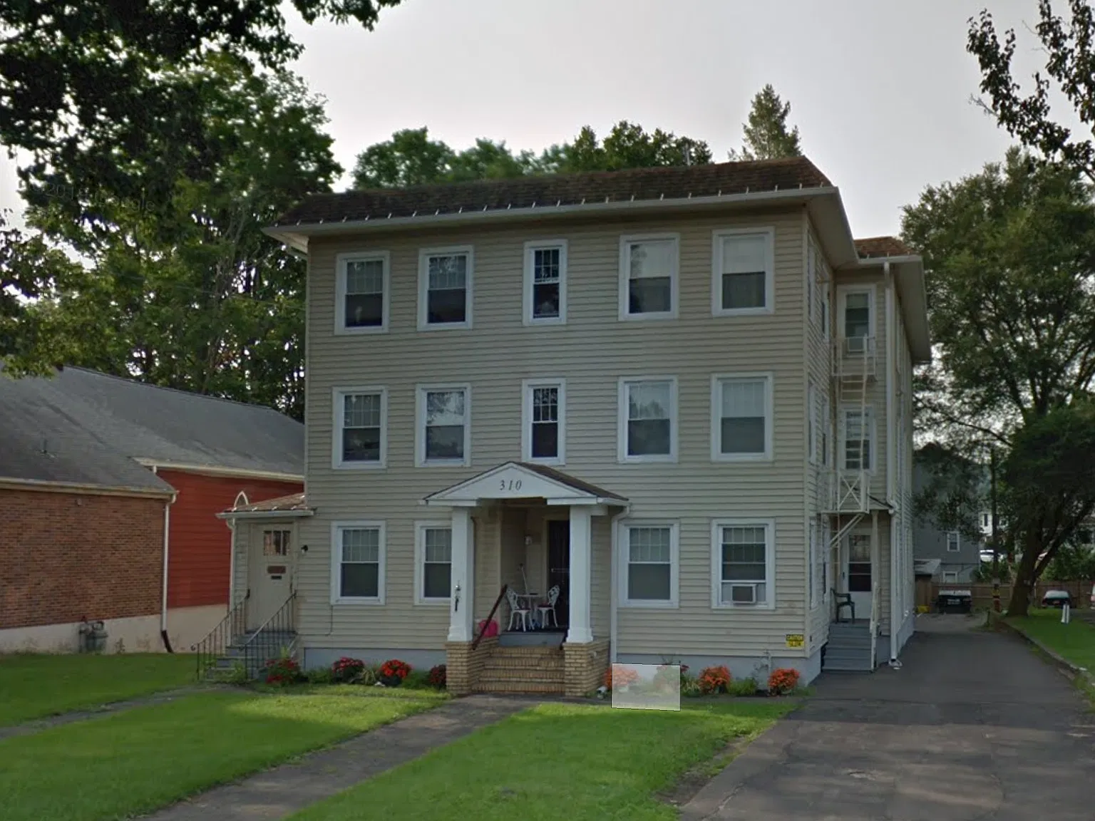310 E Main Street - 1C — Photo 1