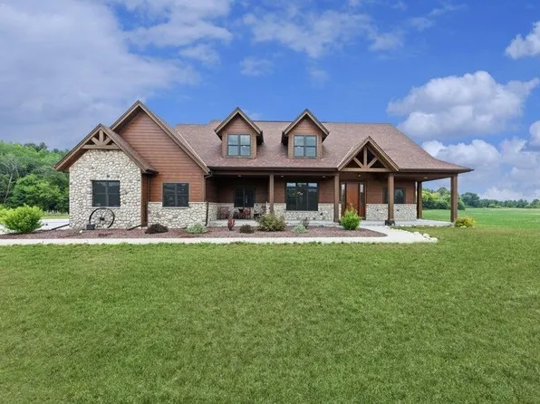 W4403 County Road H, Fredonia, WI 53021