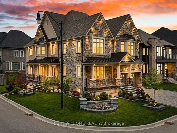 3rd image of 12 Hackwood Hts