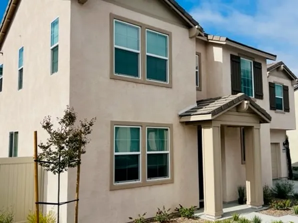 925 Helena Rdg, Lake Elsinore, CA 92530