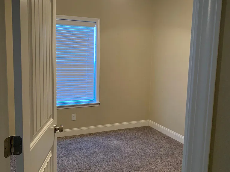 817 E Crystal Ave — Photo 13
