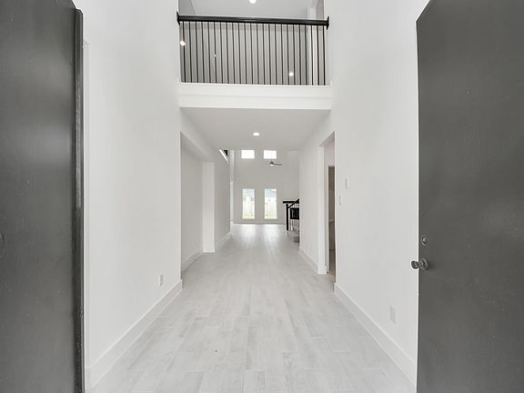 4th image of 3221 Skerne Spring Dr
