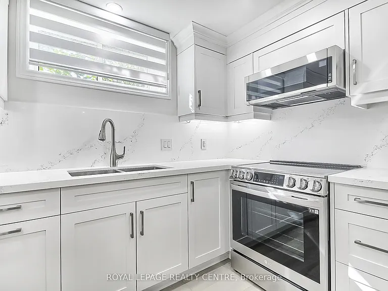 1087 Orchard Rd #LOWER — Photo 11