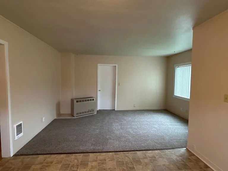 304 Rosewood St — Photo 4