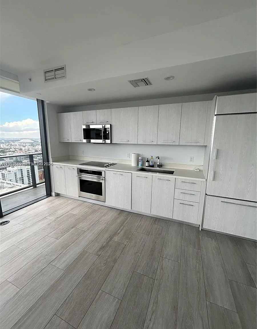 Brickell Heights West Con — Photo 4