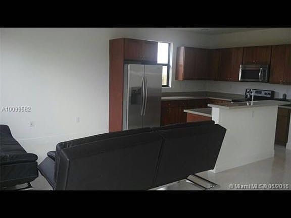 3rd image of 869 NW 97th Ct
